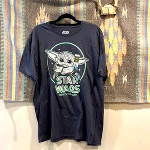 💚$5 NWT Grogu Star Wars Tee